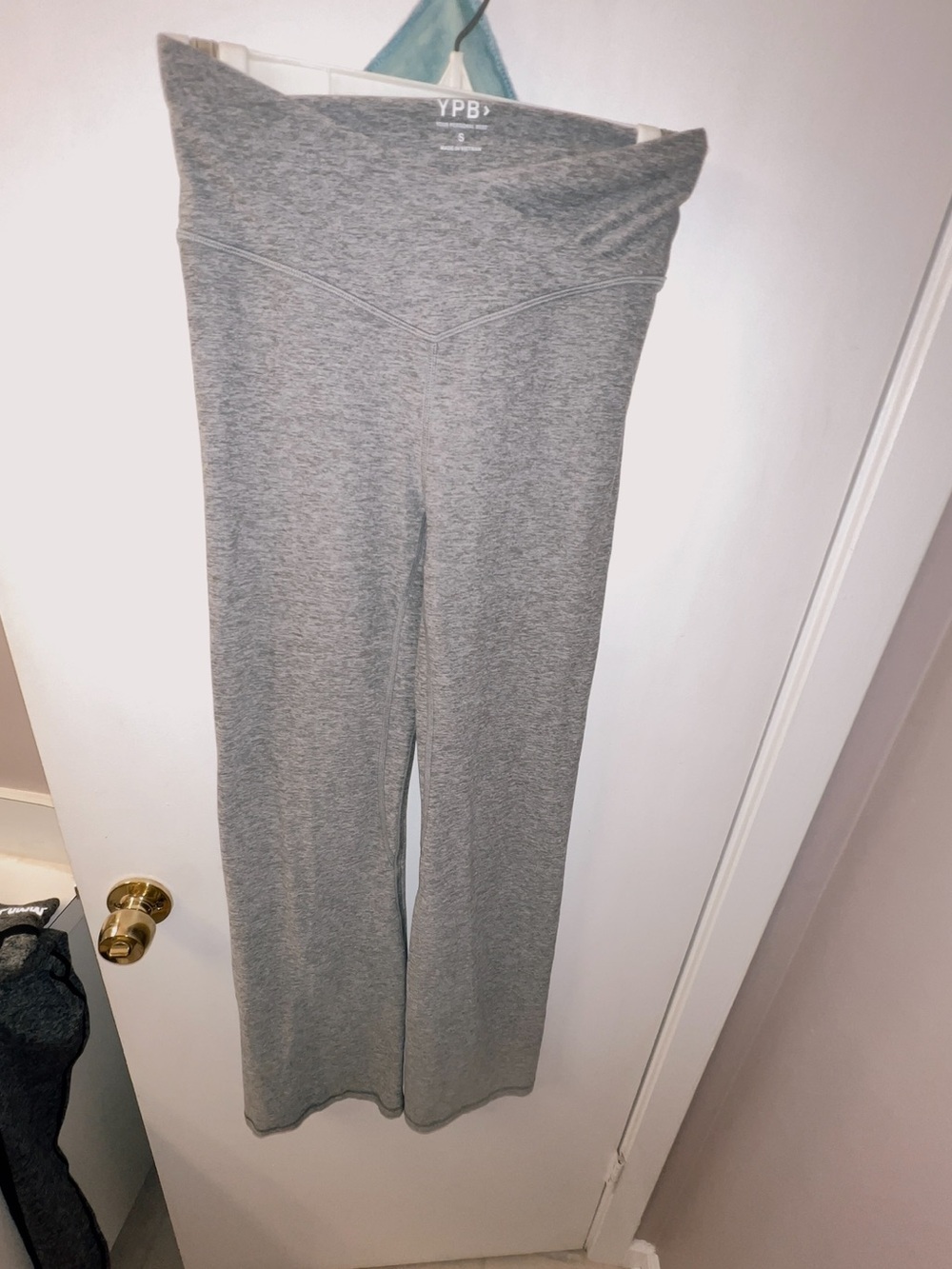 Abercrombie & Fitch Gray Yoga Leggings small